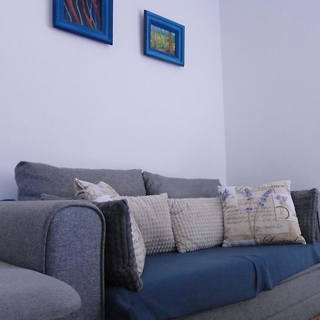 Heritage Apartments Kyra & Fox In Pitve, Hvar Exterior photo